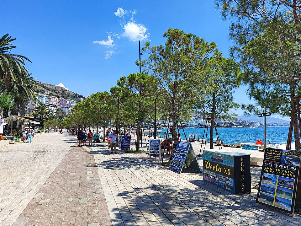 Boat tours in Sarandë
